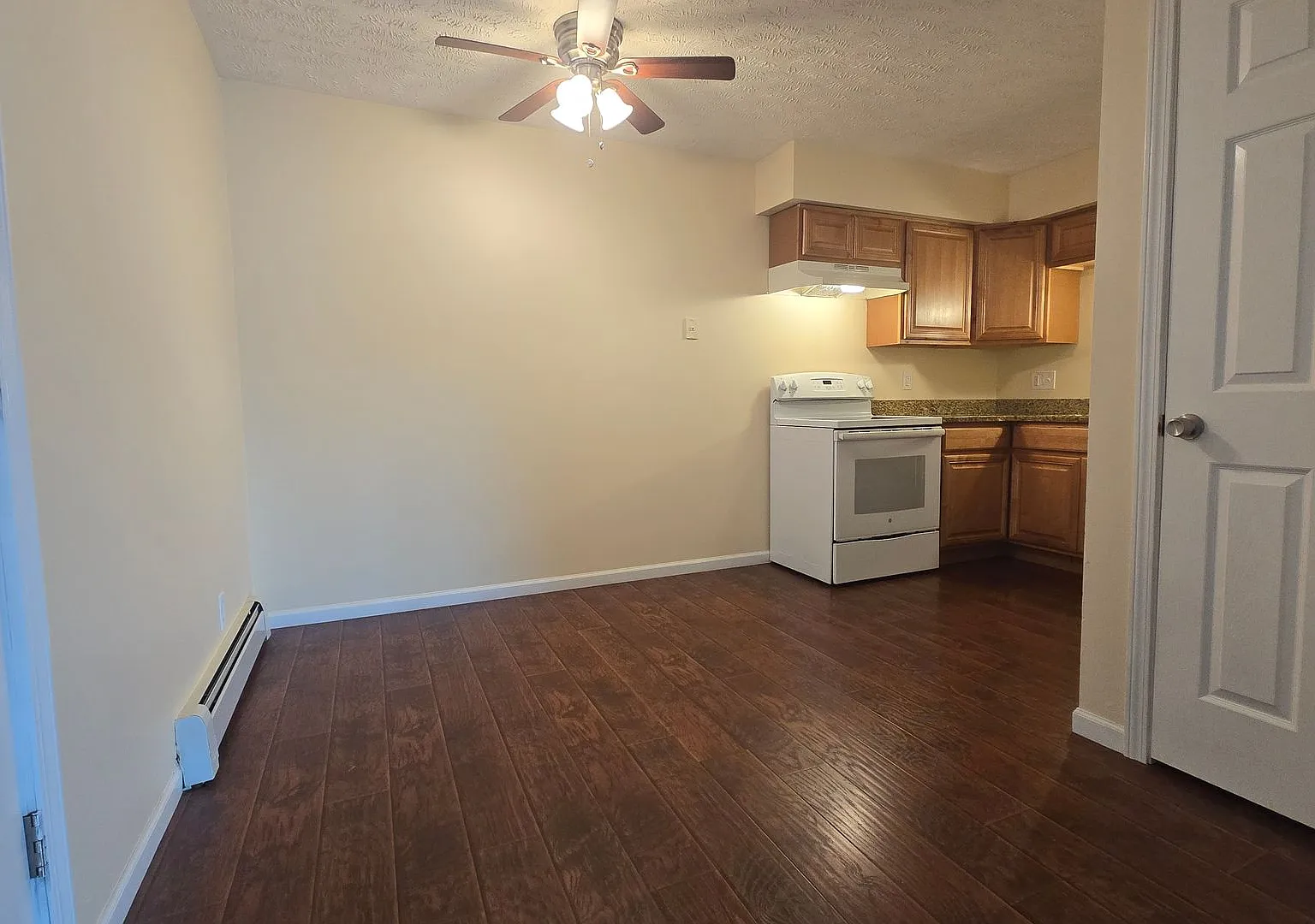 3120 Meriday Ln — Photo 4
