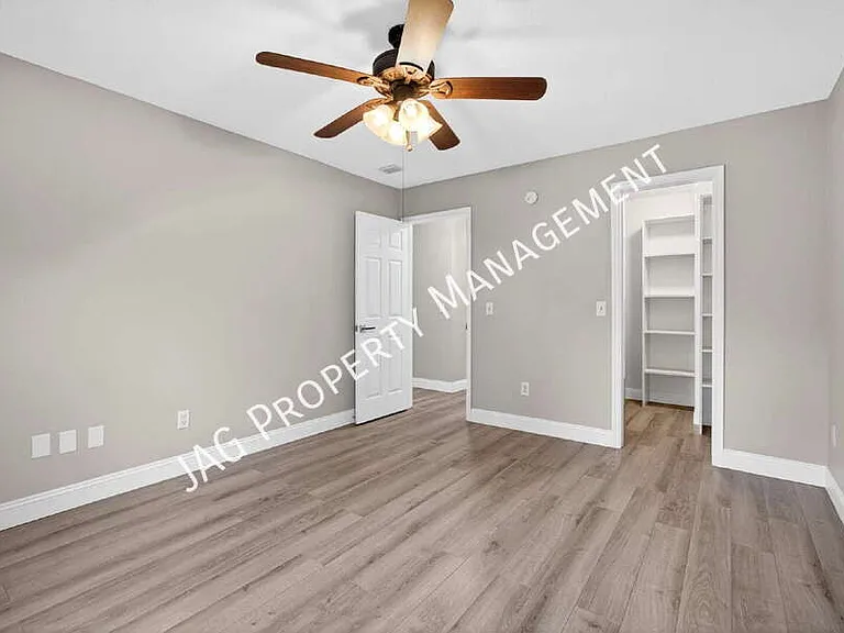 1046 Winter Springs Blvd — Photo 19