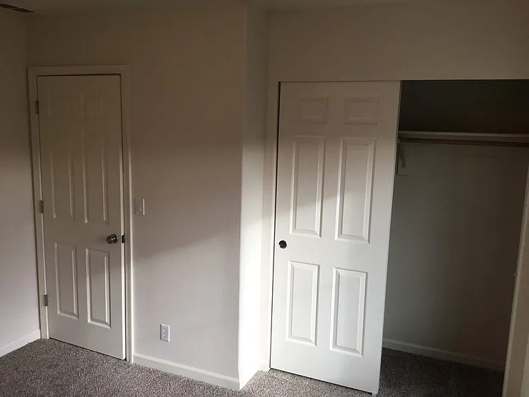 1698 Riley Ln — Photo 30