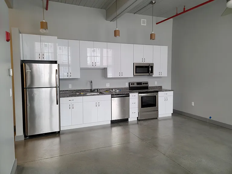 The Lofts at Wamsutta Place — Photo 6