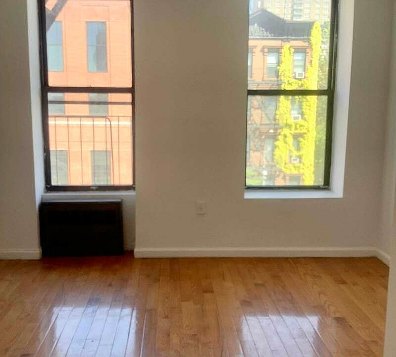 1st image of 725 11th Ave APT 4S