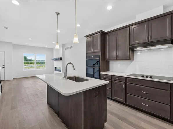112 Cottle Creek Way, Saint Charles, MO 63304
