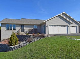 339 N Golf Course Rd, Reedsburg, WI 53959