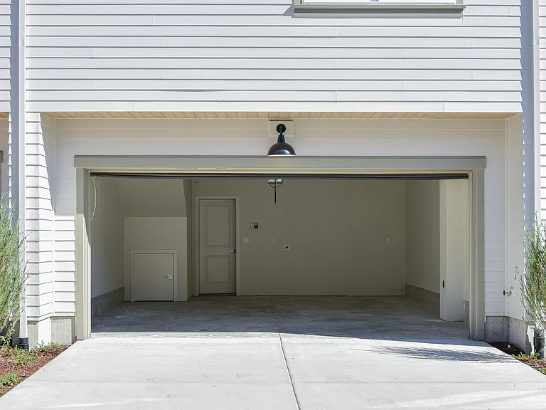 Harley Townhomes — Photo 22
