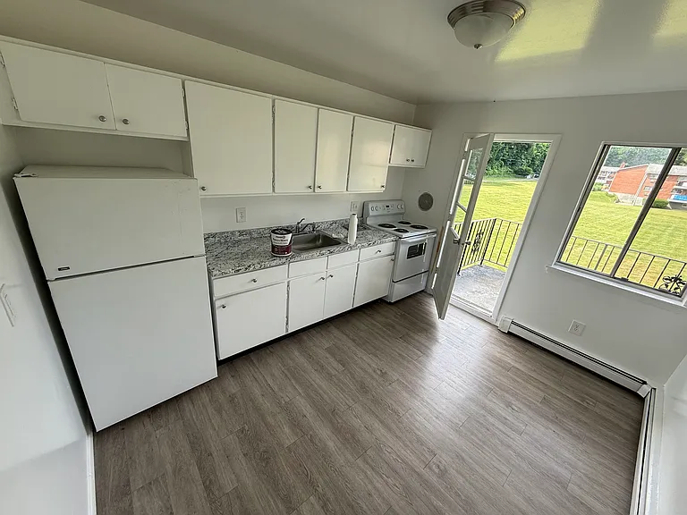 35 Rome Ave #5B — Photo 6