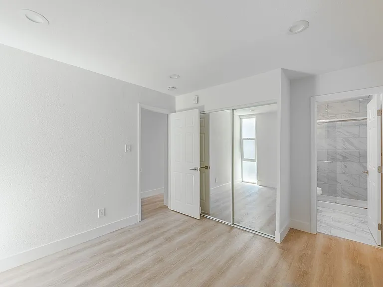 940 Guerrero St — Photo 8