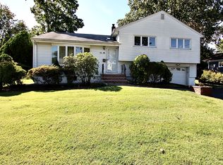 13-08 Tanis Pl, Fair Lawn, NJ 07410
