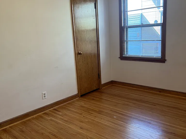 390 Pierce St N #4 — Photo 9