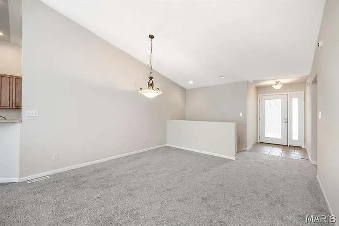3245 Jared Dr — Photo 23