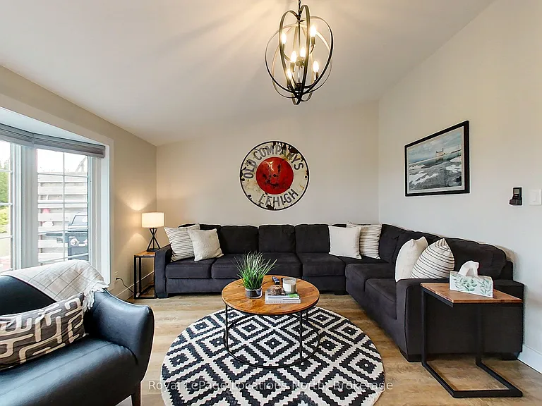 139 Lakeshore Rd E #6 — Photo 19