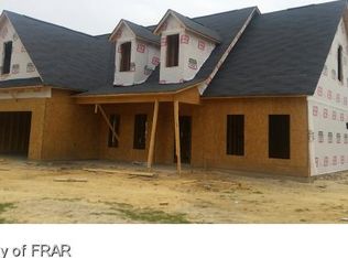 215 Yates Mill St, Raeford, NC 28376