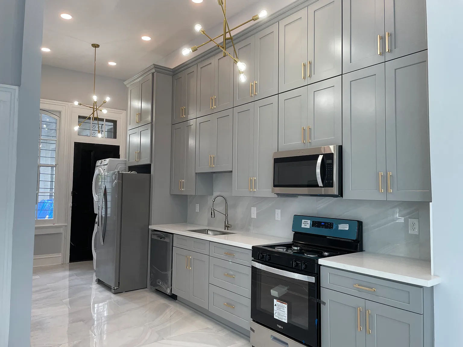 2 bed, 1000 sqft, $2,450 — Photo 4