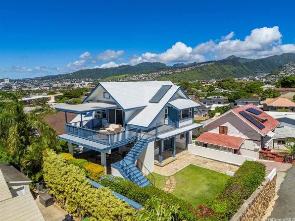 728 Hanole Pl, Honolulu, HI 96816