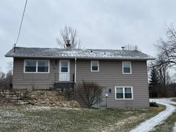 9370 28th St SE, Ada, MI 49301