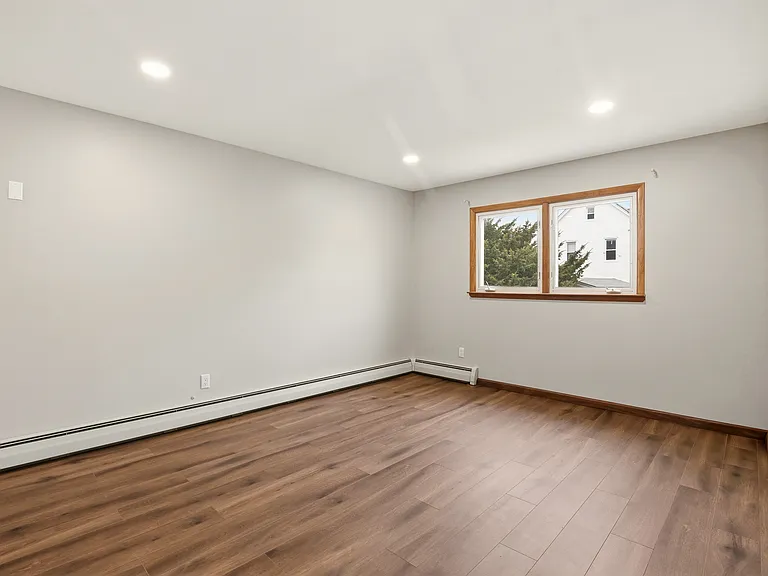 70 Wood St #1-2 — Photo 11