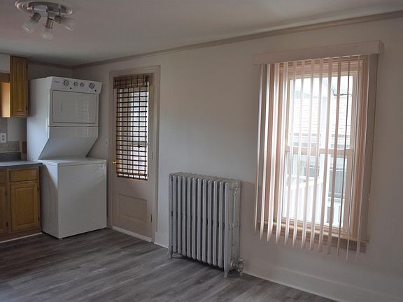 3rd image of 1618 Wyoming Ave #2