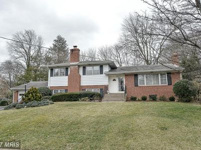 606 Manor Dr NE, Vienna, VA, 22180