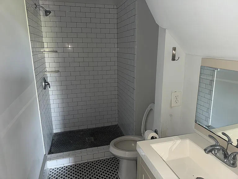 21 W 36th St #A — Photo 5