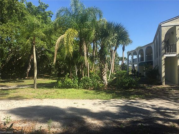 4th image of 4155 Dingman Dr
