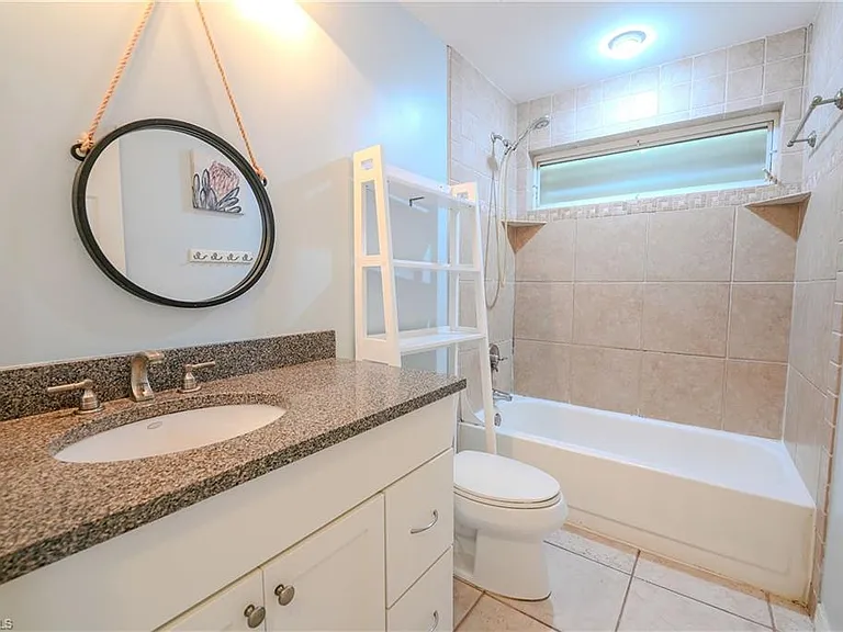 430 Saint Andrews Blvd #6 — Photo 16