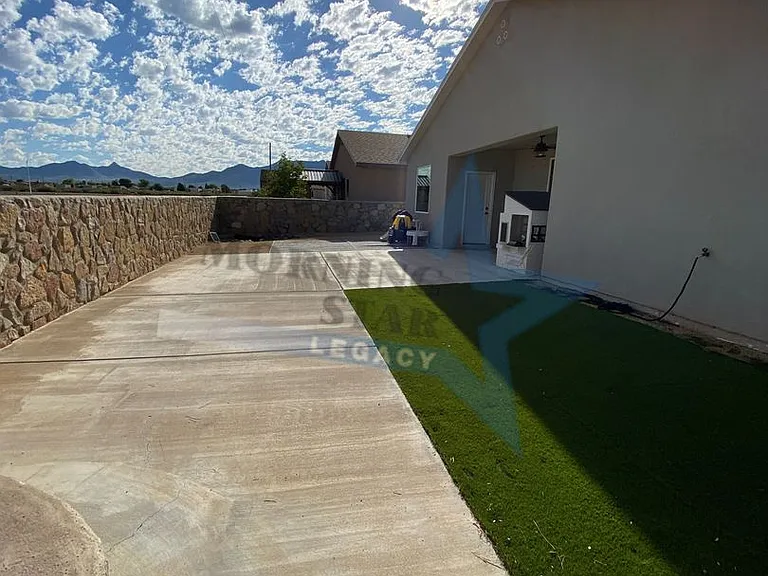 5950 Big Jim Dr — Photo 38