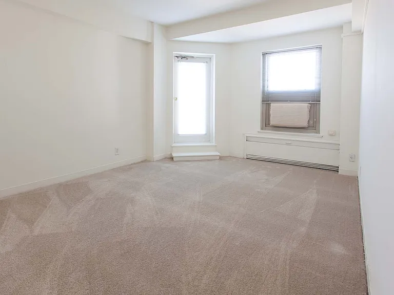 Dining/Living room