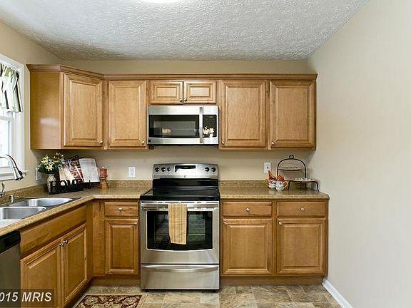 4th image of 106 Greenwood Ave