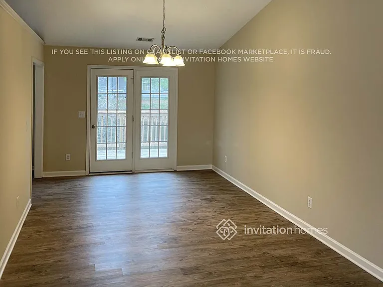 560 Heathgate Dr — Photo 8