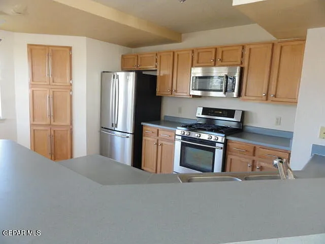3 bed, 2.0 bath, 1796 sqft, $1,675 — Photo 4
