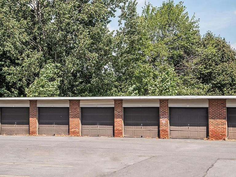 Grant Village Apartments — Photo 14