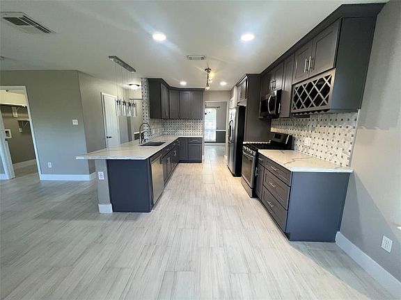 5th image of 24406 Lakecrest Village Dr