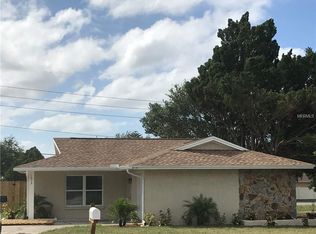 1013 Idlebriar Way, Tarpon Springs, FL 34689