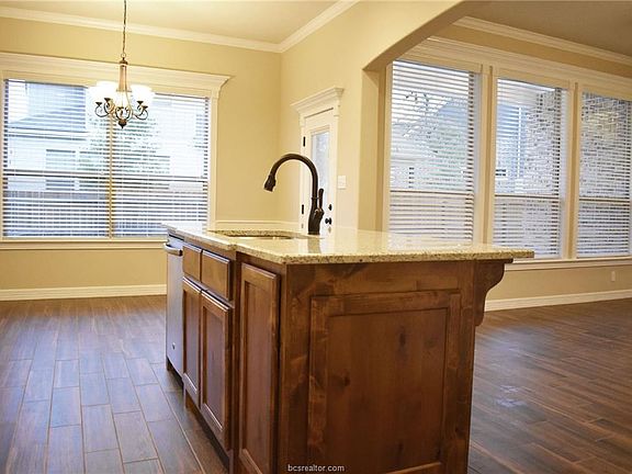 4th image of 2617 Warkworth Ln