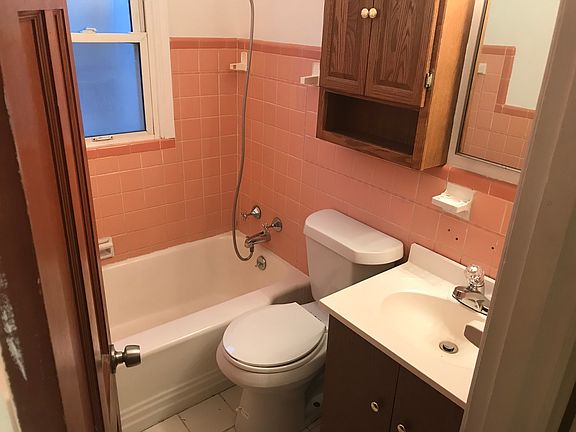 5th image of 1135 Grenshaw Dr