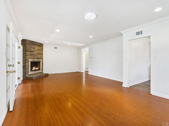 2nd image of 13947 Wyandotte St