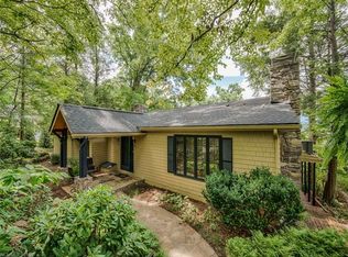 124 Breezemont Dr, Waynesville, NC 28786