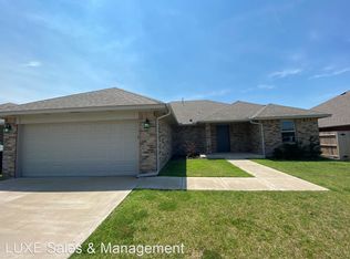 4528 Oasis Ct, Yukon, OK 73099