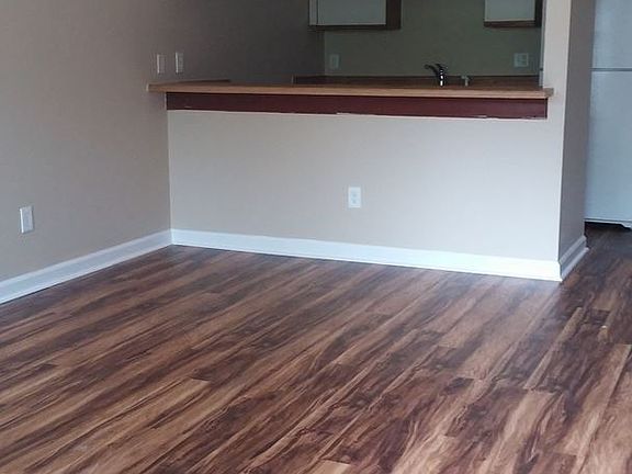 3rd image of 2490 Talco Hills Dr APT D