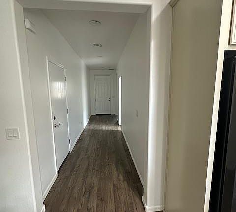 4th image of 266 N 79th Way