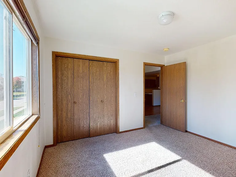 4517 Steinbeck St — Photo 10
