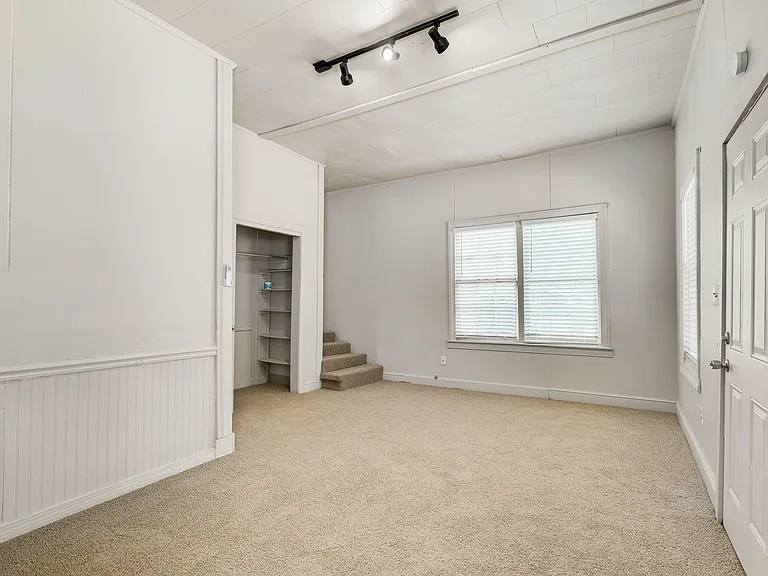 217 N 25th Ave — Photo 15