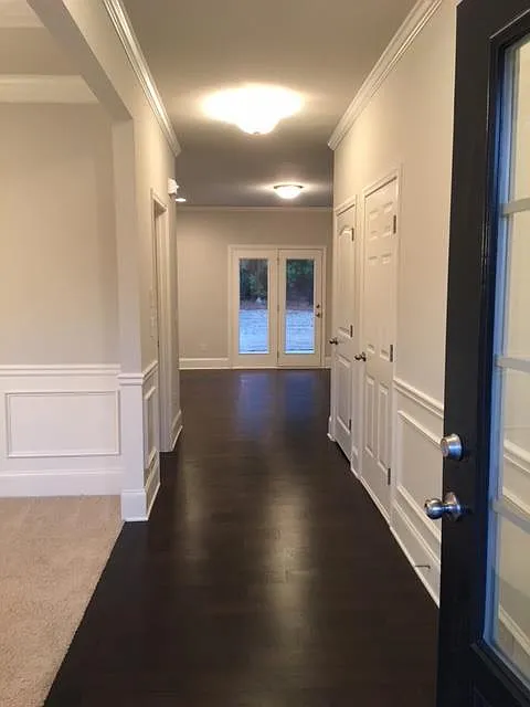 4 bed, 2.5 bath, 2176 sqft, $2,200 — Photo 2