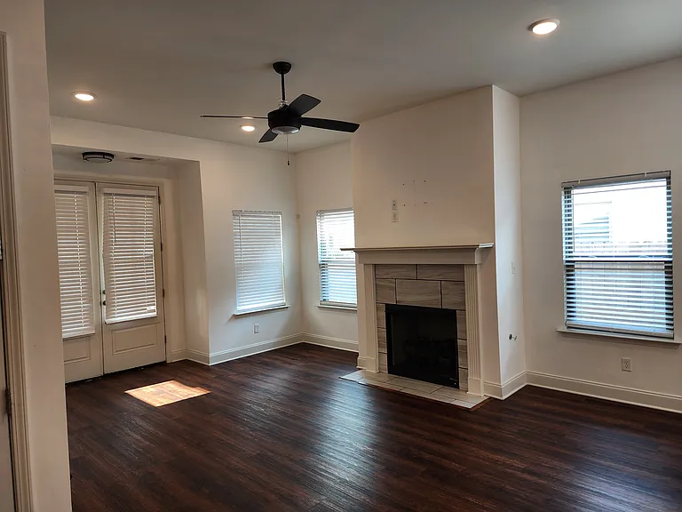 8362 Curtis Landing Ln — Photo 14