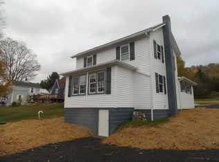 29 Playground Rd, Brockport, PA 15823