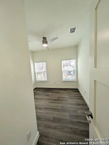 627 Essex St — Photo 19