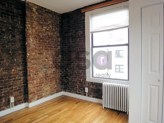 Rented by DSA Realty | media 10