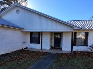 18 Kay Cir, Nash, TX 75569