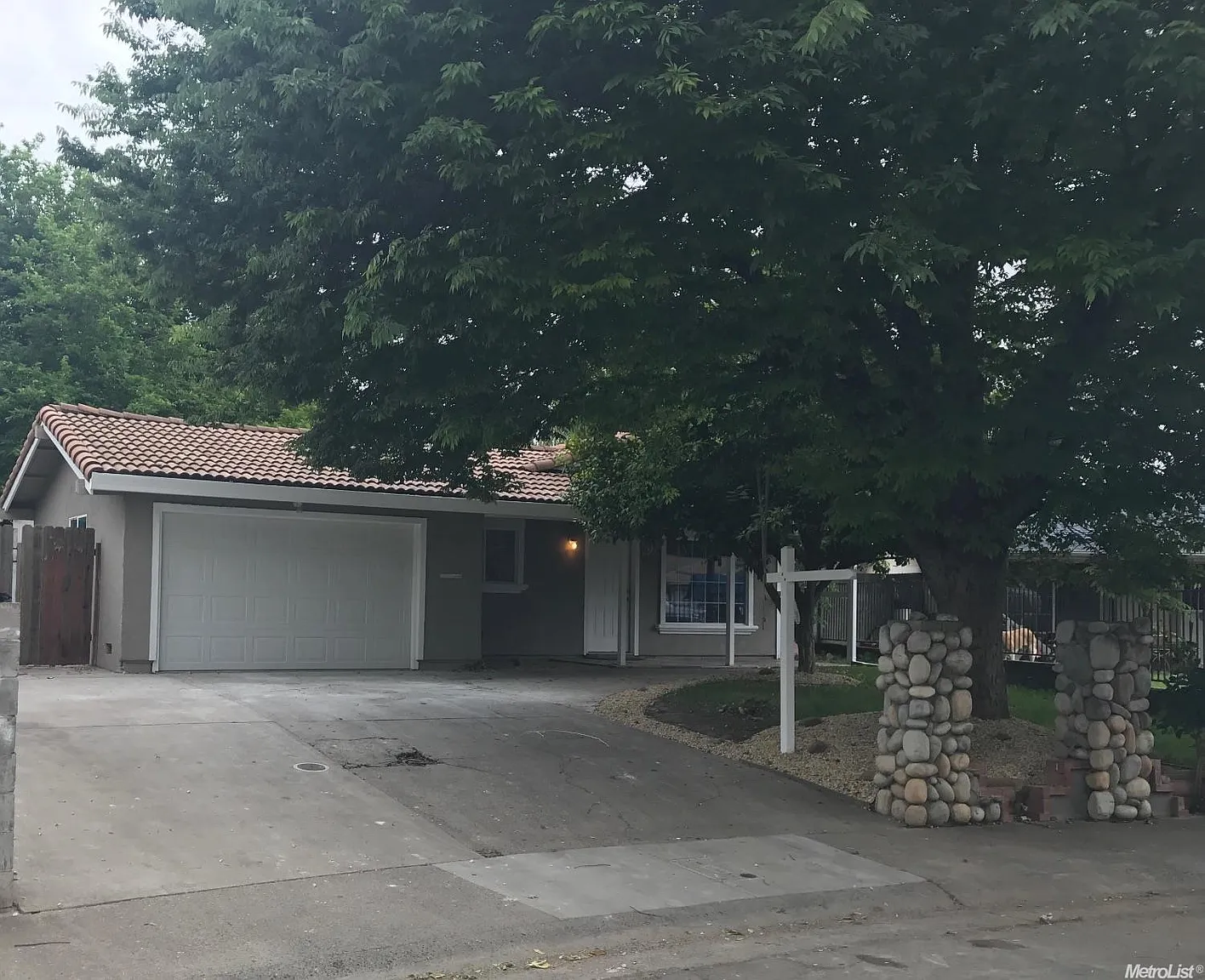 7724 Millroy Way photo 1