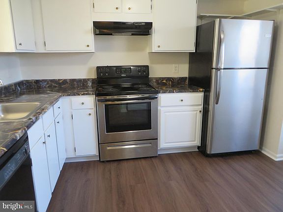 3rd image of 4685 Prather Pl