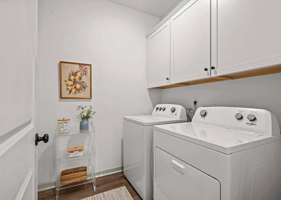 4 bed, 1933 sqft, $2,000 — Photo 3